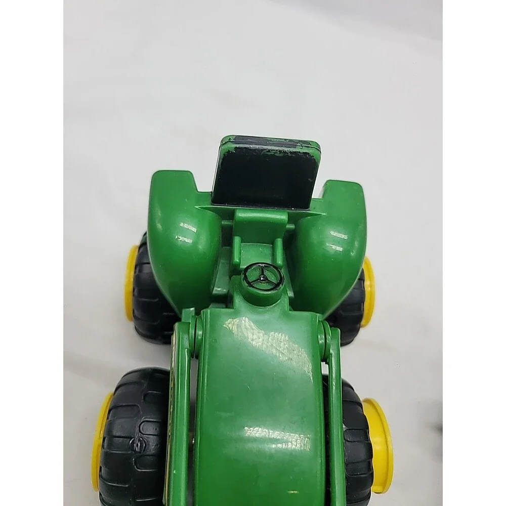 John Deere pre owned